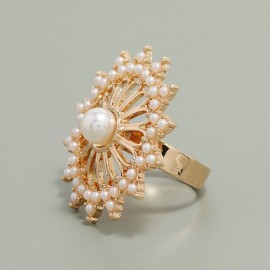 Elegant Hollow Flower Pearl Ring Fashion Vintage Metal Golden Adjustable Rings for Women Girl Luxury Ring Party Jewelry