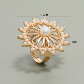 Elegant Hollow Flower Pearl Ring Fashion Vintage Metal Golden Adjustable Rings for Women Girl Luxury Ring Party Jewelry