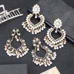 Ethnic Vintage White Black Heart Shape Dangle Earrings Female Hollow Flower Pearl Tassel Earrings Indian Jewellery brinco
