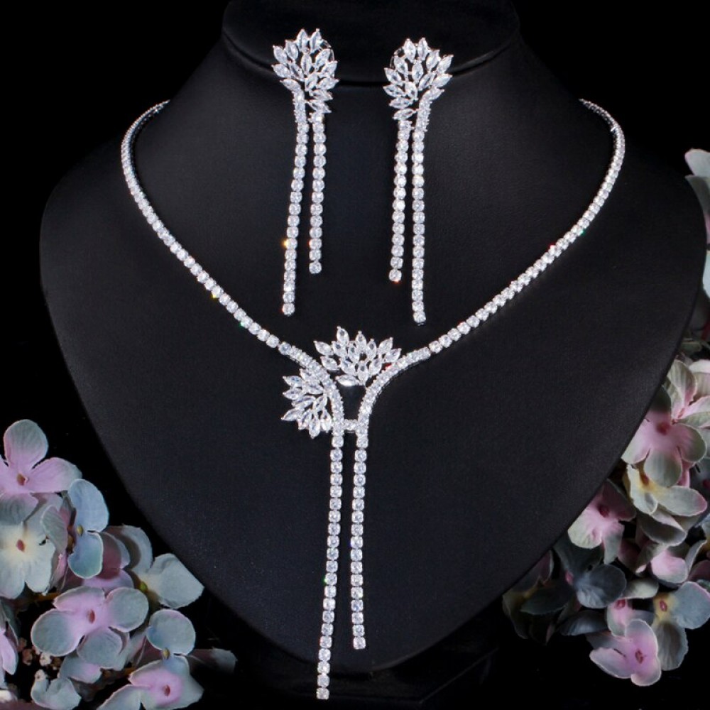 ThreeGraces 2022 New Sparkling Cubic Zirconia Crystal Long Dangle Drop Earrings Necklace Party Dress Jewelry Set for Women TZ681