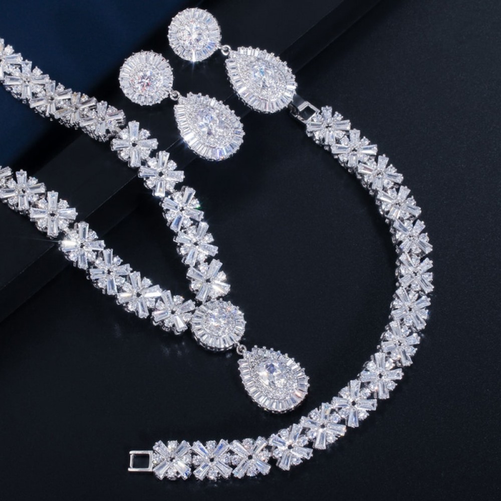 ThreeGraces 3pcs Gorgeous Cubic Zirconia Stone Luxury Necklace Earring Bracelet Bridal Wedding Prom Jewelry Set for Women TZ824