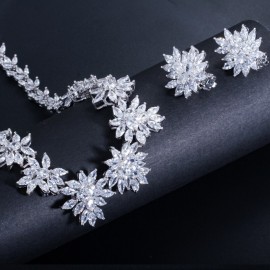 ThreeGraces Luxury Female Party Costume Jewelry Cubic Zircon Flower Necklace And Clip On Earrings Sets For Women JS102