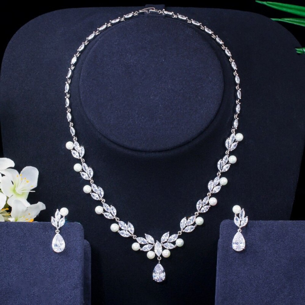 ThreeGraces Romantic Shiny Cubic Zirconia Simulated Pearl Earrings Necklace Set for Women Bohemian Bridal Party Jewelry TZ714