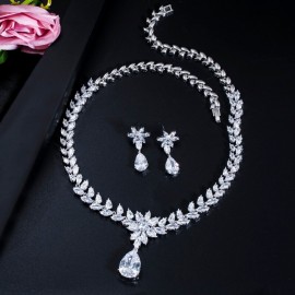 ThreeGraces Sparkly White Cubic Zirconia Big Water Drop Earrings and Necklace Bridal Wedding Banquet Jewelry Set for Women TZ775