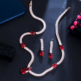 ThreeGraces-pendientes de gota de cristal para mujer, Circonia cúbica roja elegante, conjunto de collar para mujer, Color dorado, disfraz de graduación, joyería T0620