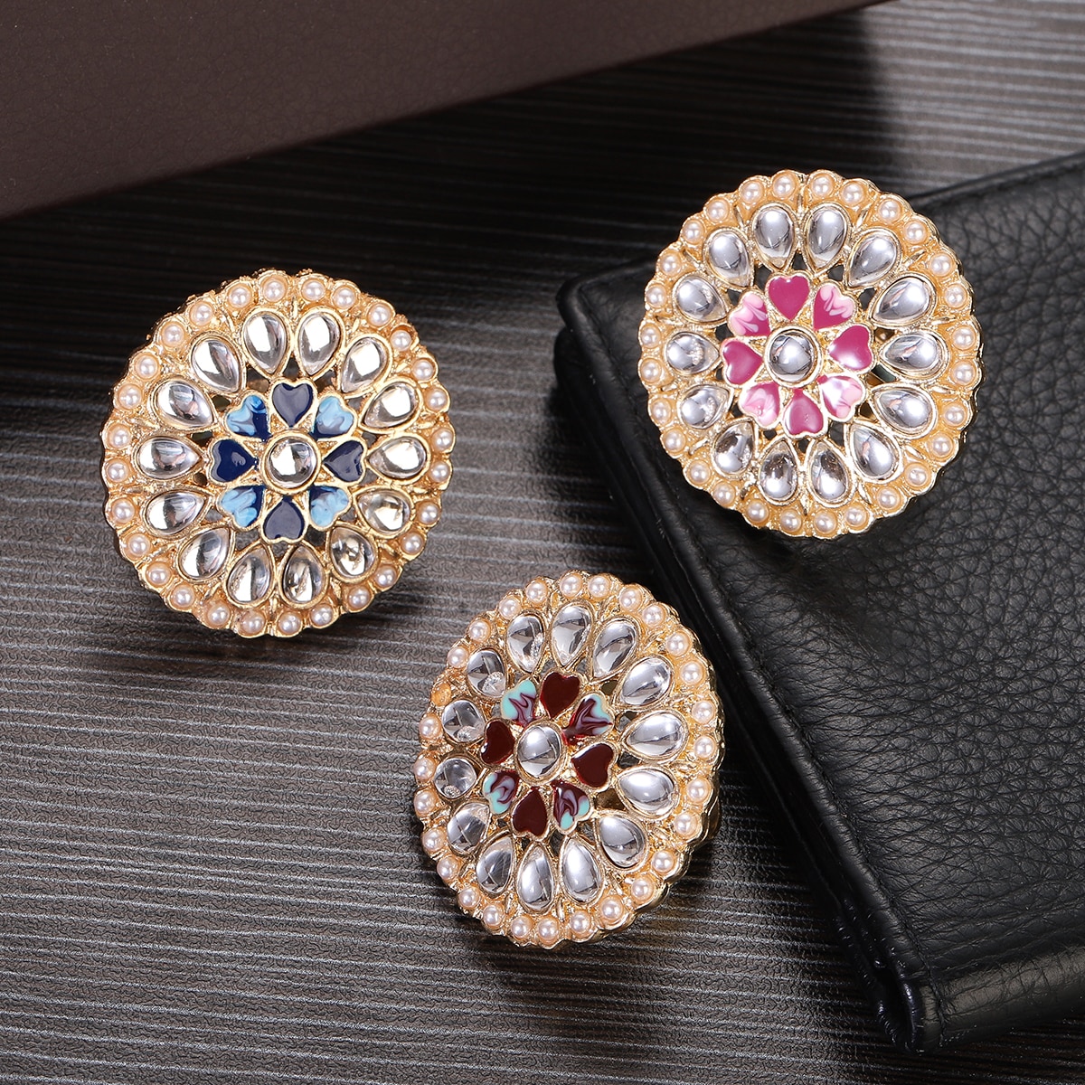 Luxury-CZ-Zircon-Flower-Rings-Indian-Jewelry-For-Women-Retro-Pearl-Finger-Ring-Banquet-Wedding-Jewel-1005004586993179-2
