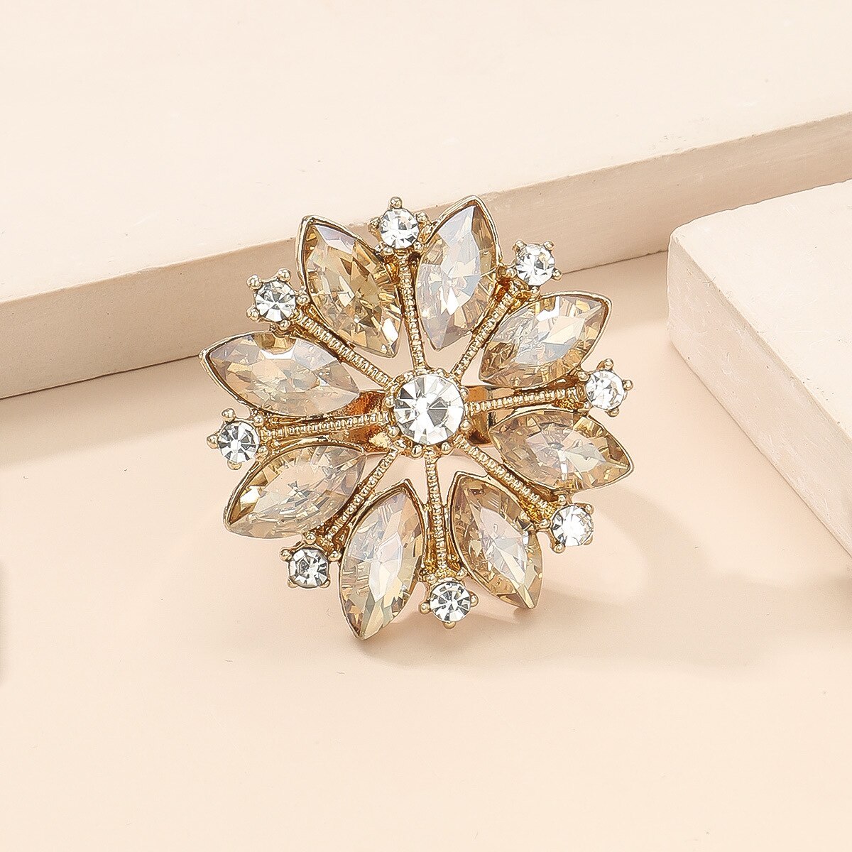 Luxury-Zircon-Rings-Indian-Jewelry-Female-Stylish-Retro-Flower-Gold-Color-Alloy-Open-Finger-Ring-For-1005004753617048-4