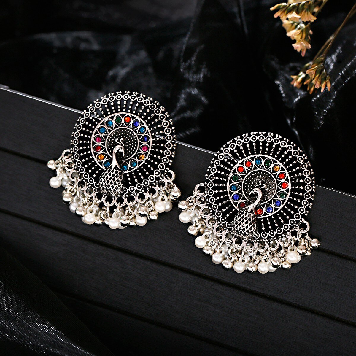 Vintage-Pearl-Bead-Peacock-Shape-Dangle-Earrings-Alloy-Metal-Tassel-Women-Silver-Color-Round-Fashion-1005002651300465-2