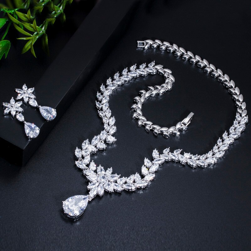 ThreeGraces-Sparkly-White-Cubic-Zirconia-Big-Water-Drop-Earrings-and-Necklace-Bridal-Wedding-Banquet-1005004860905745-8